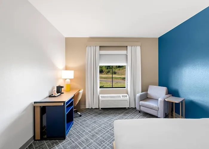 Comfort Inn & Suites Fort Smith I-540